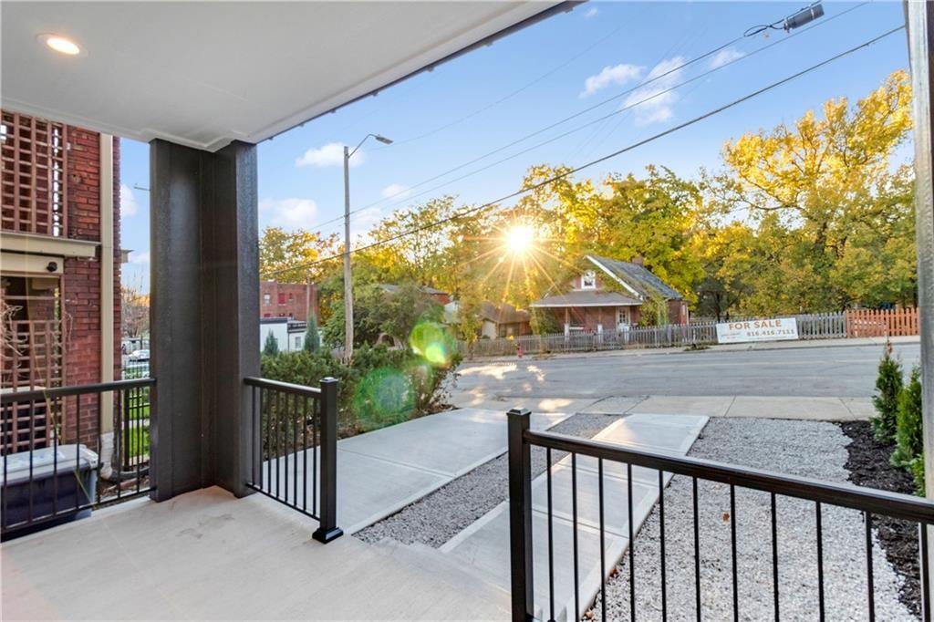 2019 Summit Street