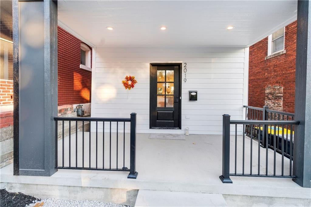 2019 Summit Street
