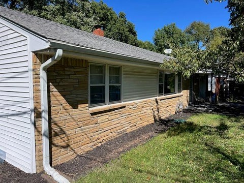 Photo of 2504 Westport Road, Independence, MO 64052 (MLS # 2645432)
