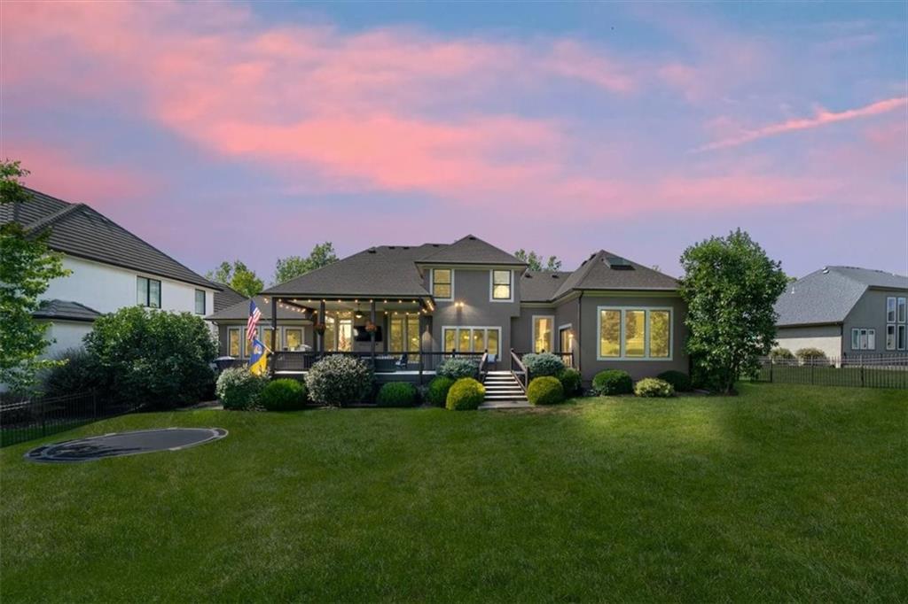 8541 N Donnelly Avenue