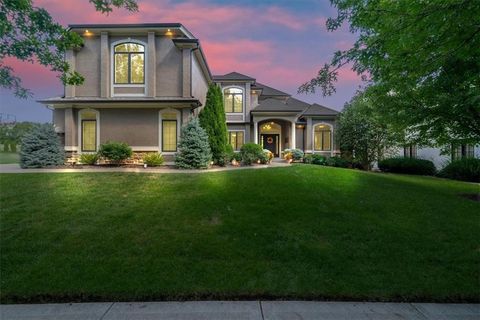 8541 N Donnelly Avenue Kansas City MO 64157