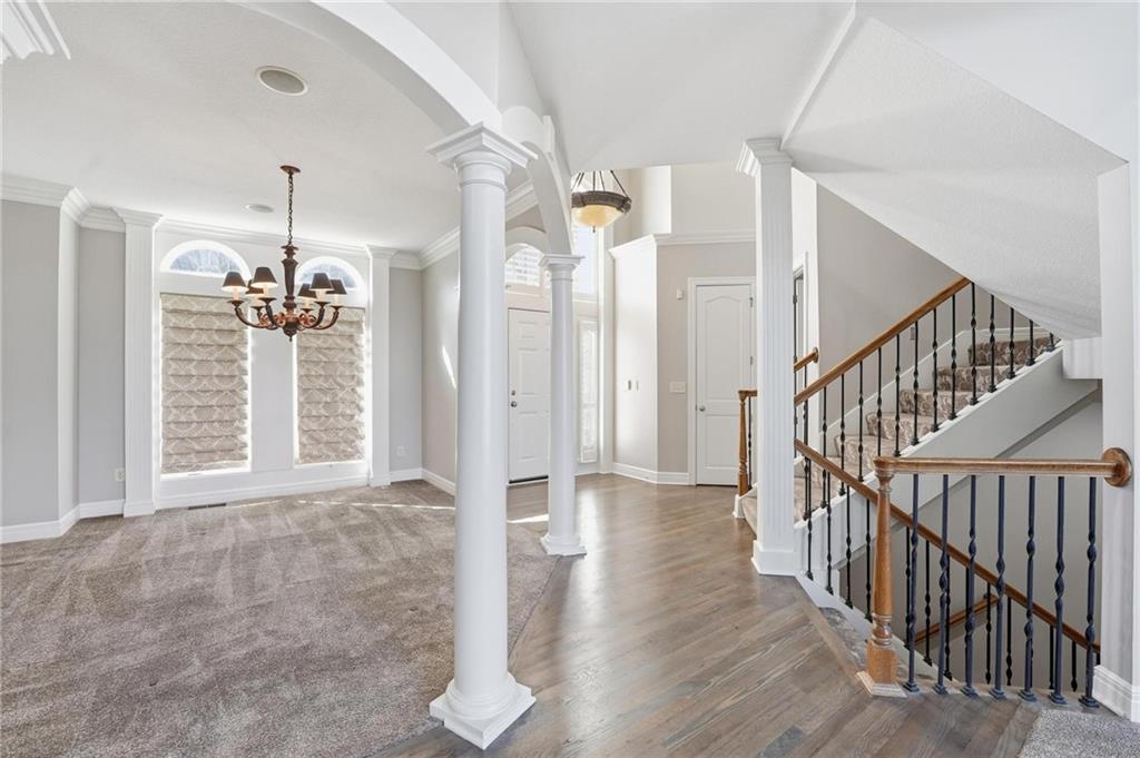 6119 S National Drive