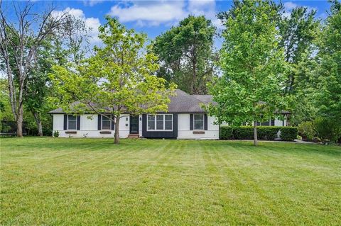 Photo of 1769 N 300 Road, Baldwin City, KS 66006 (MLS # 2619989)
