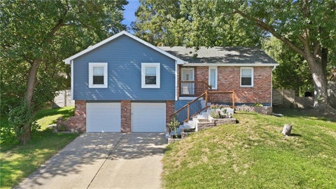 6600 Cottonwood Drive, Shawnee, KS 66216 - #: 2645390