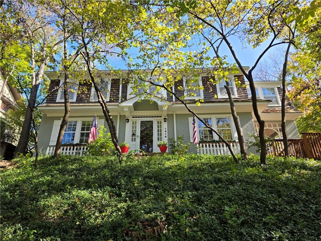 Photo of 1616 Louisiana Street, Lawrence, KS 66044 (MLS # 2608401)