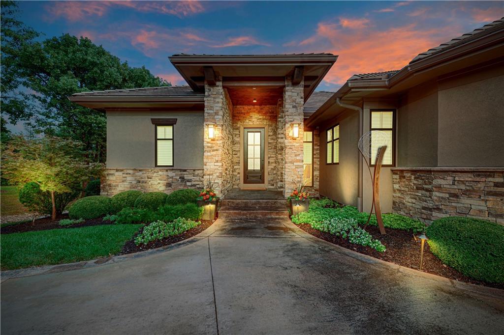 16313 Turnberry Street