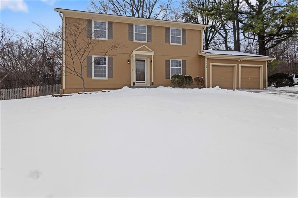 Photo of 3502 Alpine Court, Lees Summit, MO 64064 (MLS # 2598488)