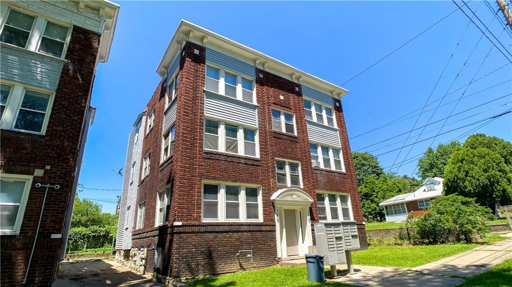 104-110 N Indiana Avenue