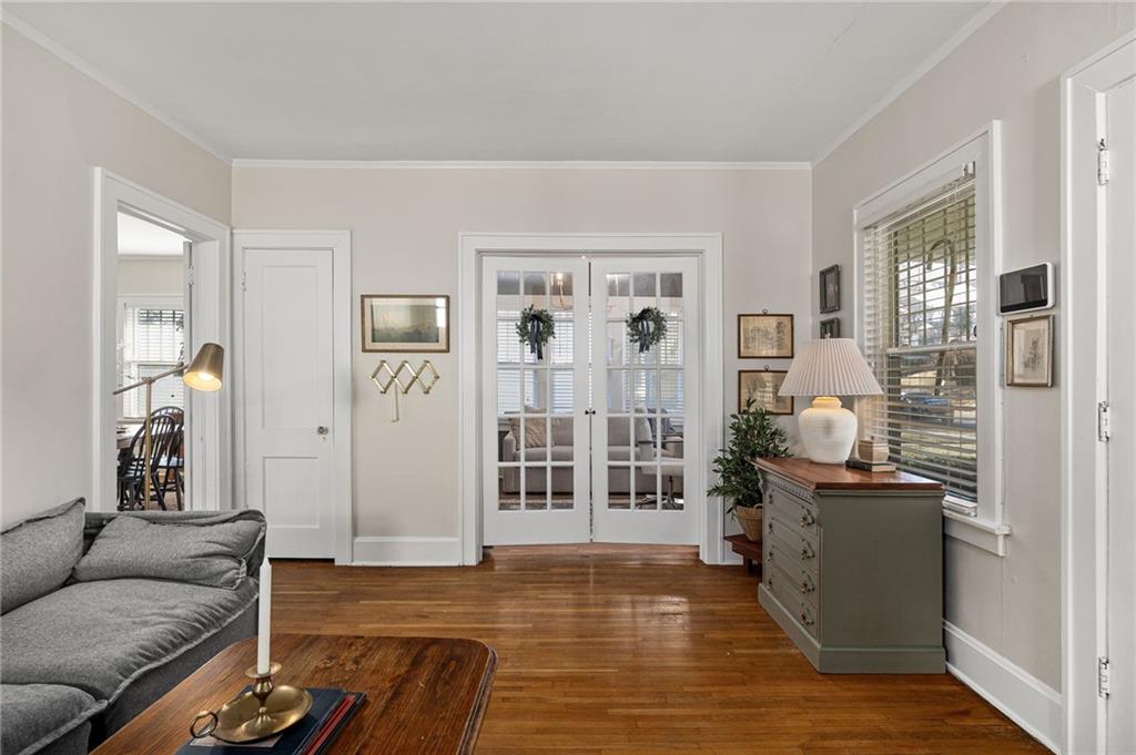 2215 Eugene Field Avenue