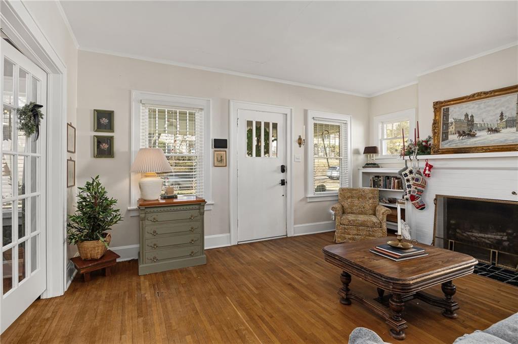 2215 Eugene Field Avenue