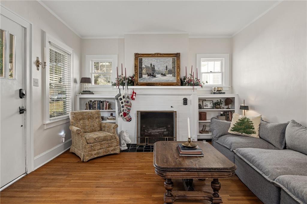 2215 Eugene Field Avenue