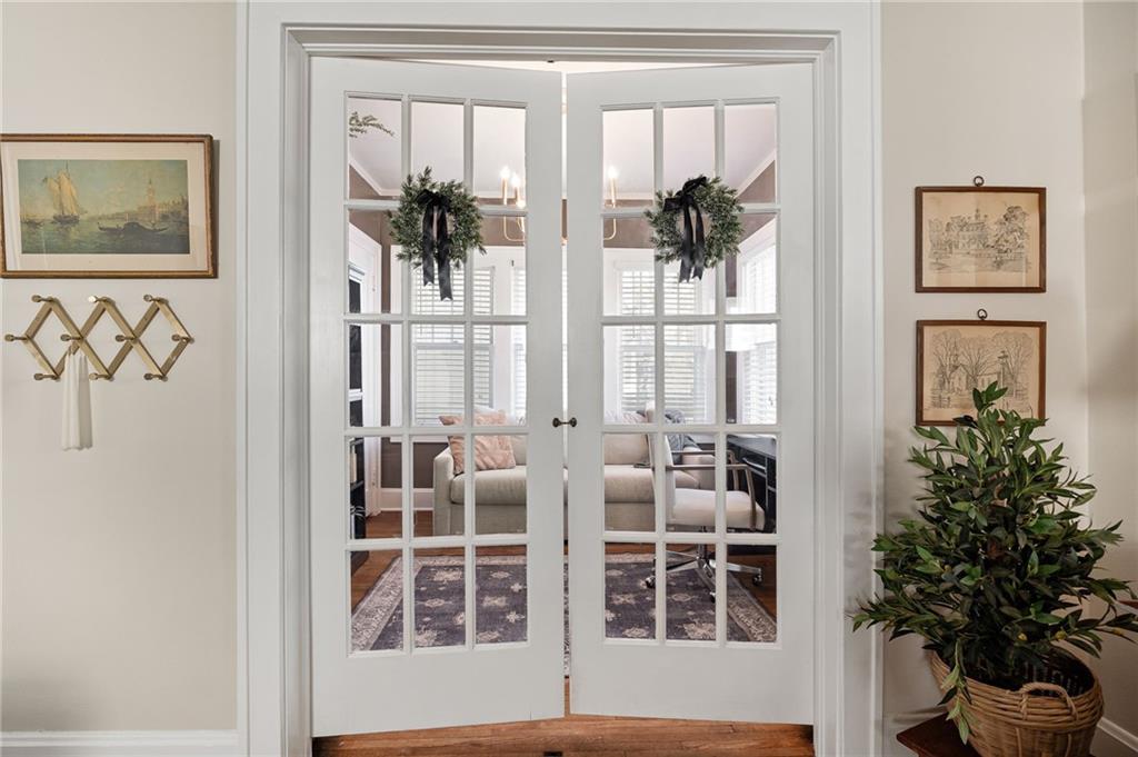 2215 Eugene Field Avenue