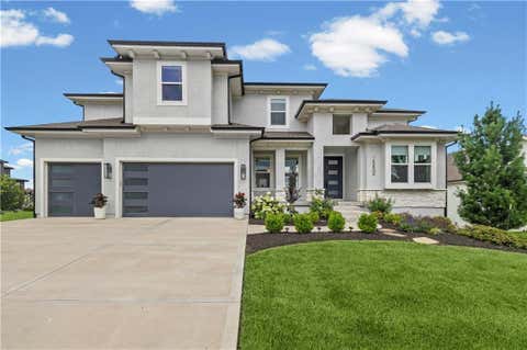 Photo of 15809 El Monte Street, Overland Park, KS 66224 (MLS # 2628148)