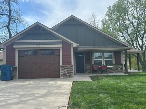 Photo of 105 S 5th Street, Odessa, MO 64076 (MLS # 2615425)