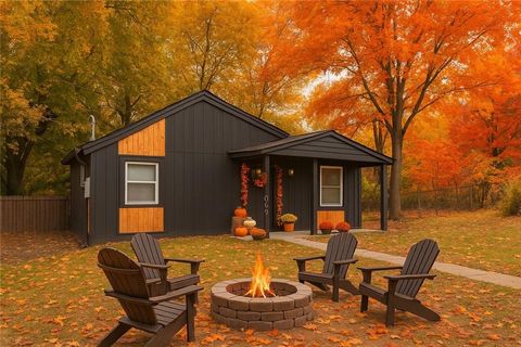 10709 E 13th Street, Independence, MO 64052 - #: 2572505