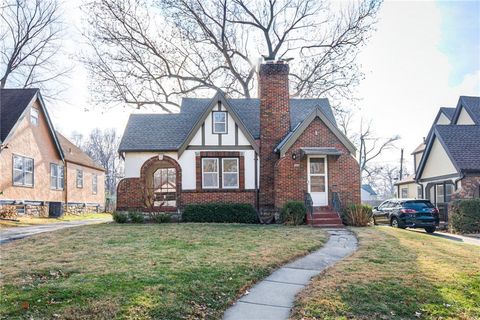1005 W 77 Terrace Kansas City MO 64114