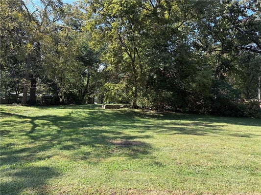 900 HALSEY CIR, HARRISONVILLE, MO 64701 - Image b25f845afc5fc01c2256ce88b994acfa/1297724784