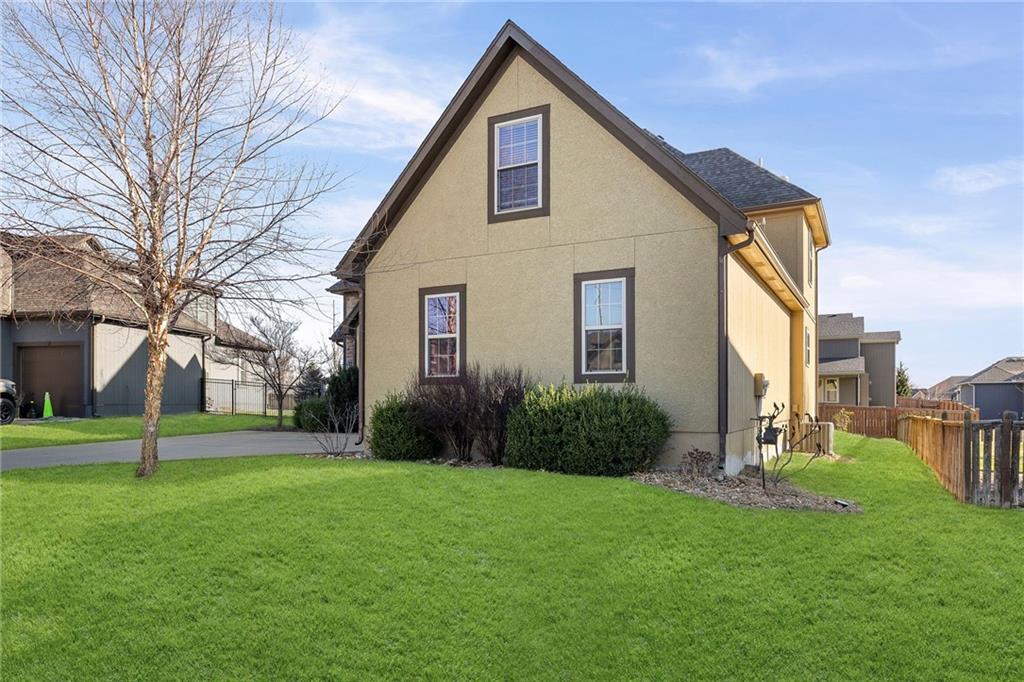 31151 W 165TH Terrace