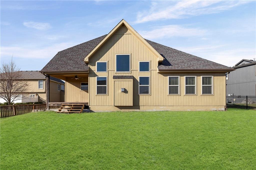 31151 W 165TH Terrace