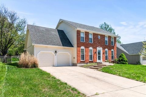 3907 NE Clearbrook Drive, Lee\'s Summit, MO 64064 - MLS#: 2596850
