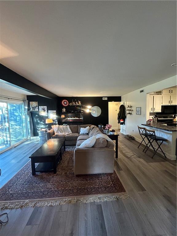 8133 Holmes Road 101