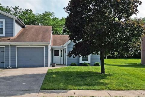 Photo of 705 NE Swann Circle, Lees Summit, MO 64086 (MLS # 2622349)