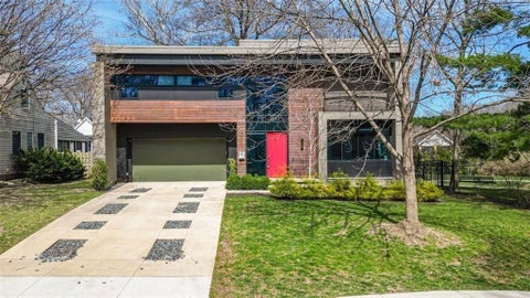 Photo of 3906 W 69th Street, Prairie Village, KS 66208 (MLS # 2630033)