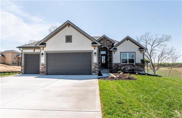 4850 NW MARTIN ST, KANSAS CITY, MO 64151 - Image b2afa7b7b7b95ef4bbfe7fa87907933a/2234648024
