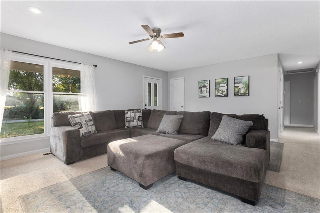 1102 S Elm Street