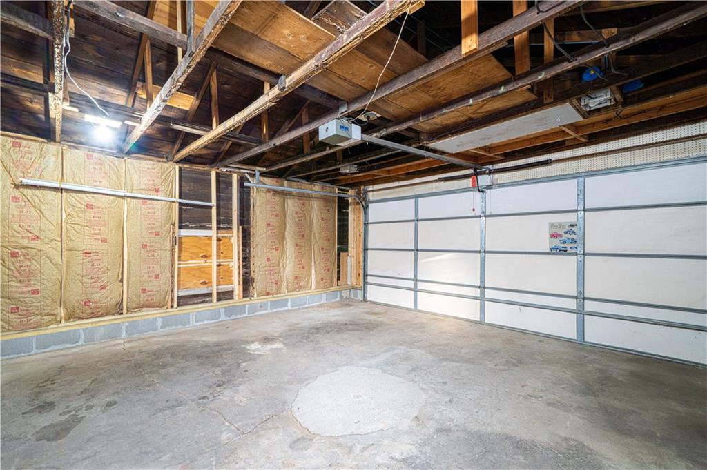 St Joseph, Missouri 64503, United States, 2 Bedrooms Bedrooms, ,1 BathroomBathrooms,Residential,Pending,254450