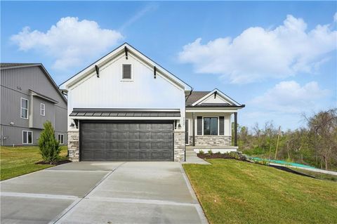 2437 NW Sunnyvale Court, Blue Springs, MO 64015 - #: 2543195