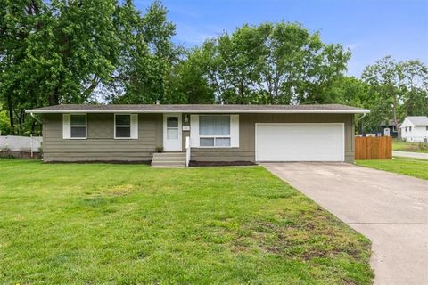 Photo of 8501 E 93RD Street, Kansas City, MO 64138 (MLS # 2618241)