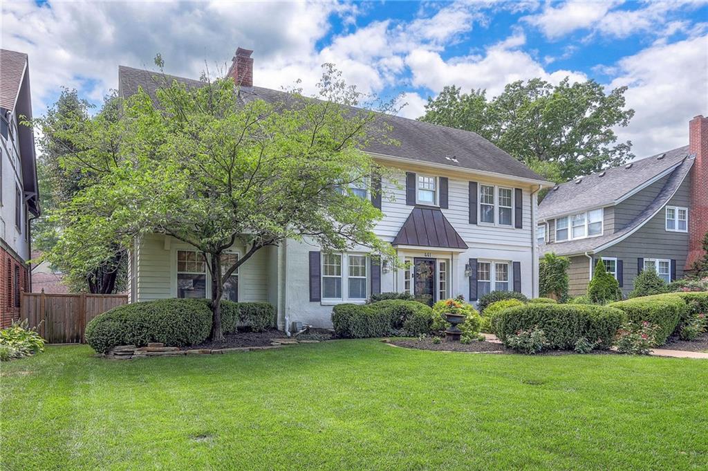 441 W 68 Terrace