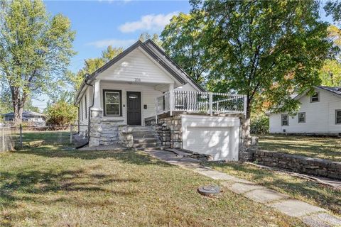 206 W 82nd Terrace Kansas City MO 64114