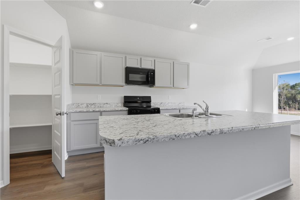 20249 W 194th Terrace