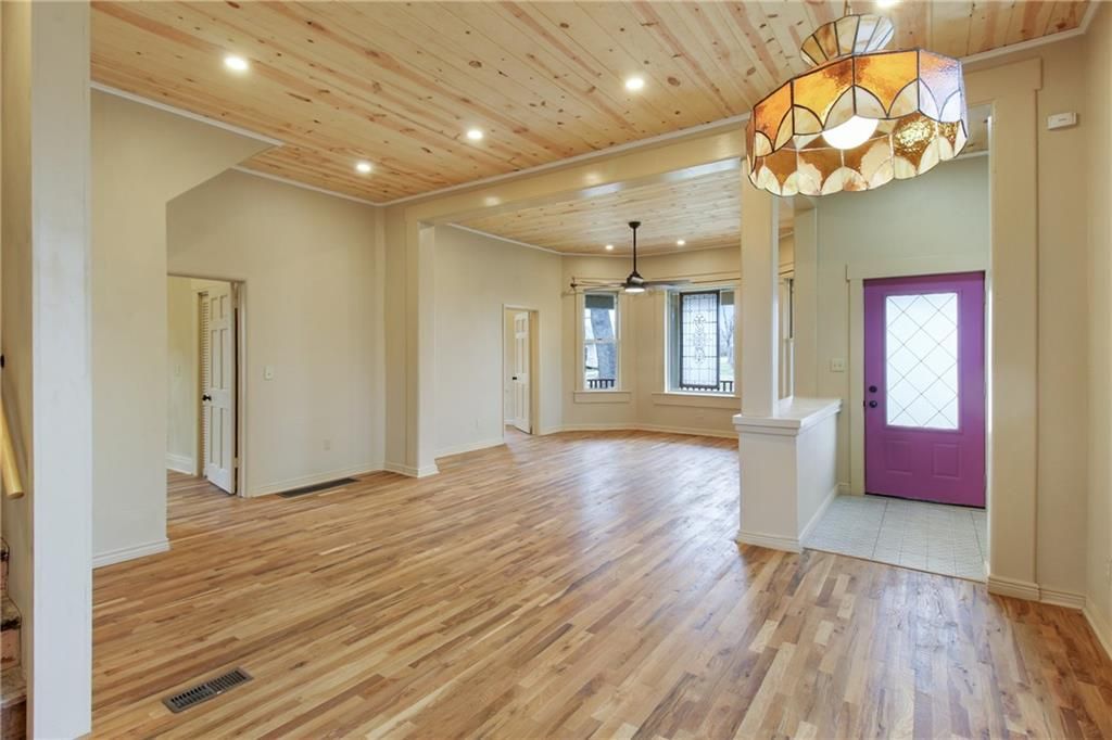 Photo of 1000 Briggs Avenue, Parsons, KS 67357 (MLS # 2607680)