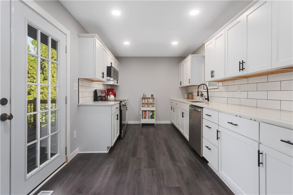 2611 Cook Road