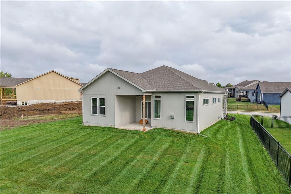 4528 SW Berkshire Drive