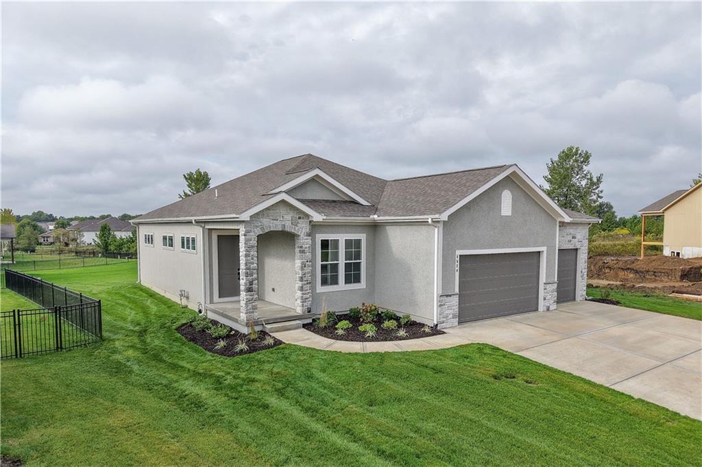 4528 SW Berkshire Drive