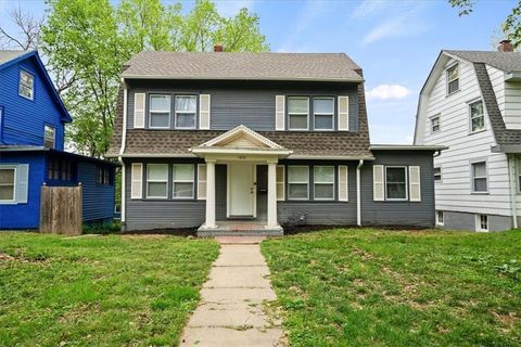 Photo of 1818 New Jersey Avenue, Kansas City, KS 66102 (MLS # 2616060)