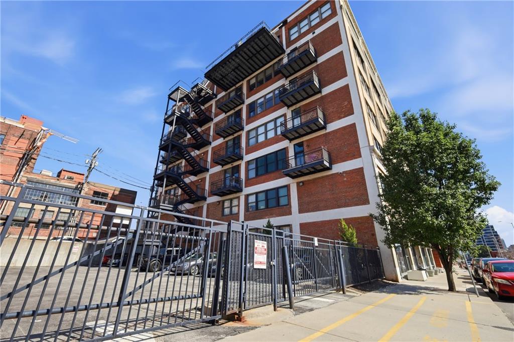 1535 Walnut Street 306