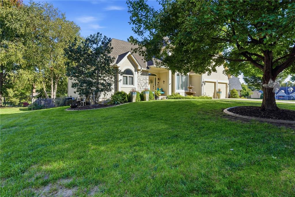 607 NW Brookhaven Drive