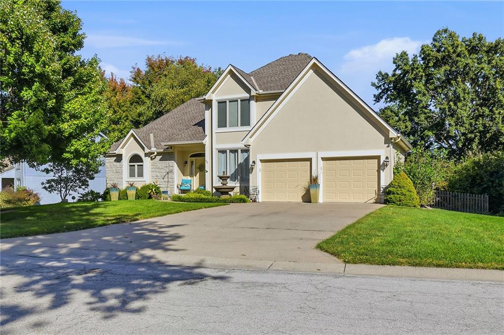 607 NW Brookhaven Drive