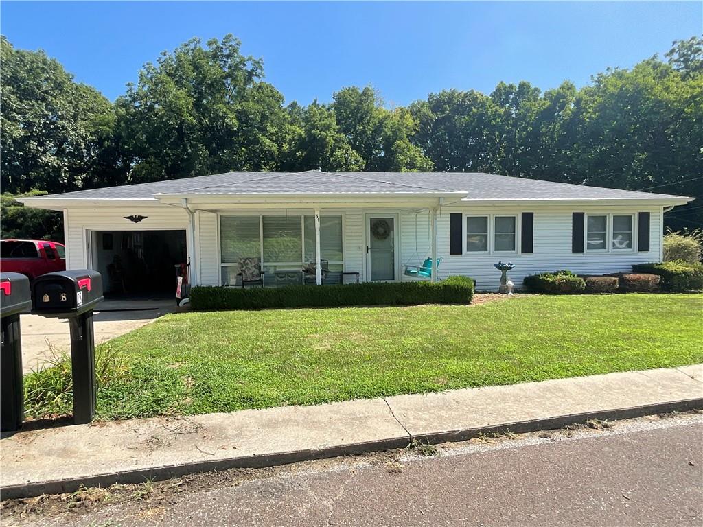 31 Country Club Terrace
