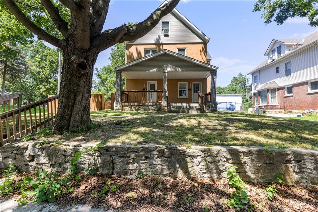438 Spruce Avenue