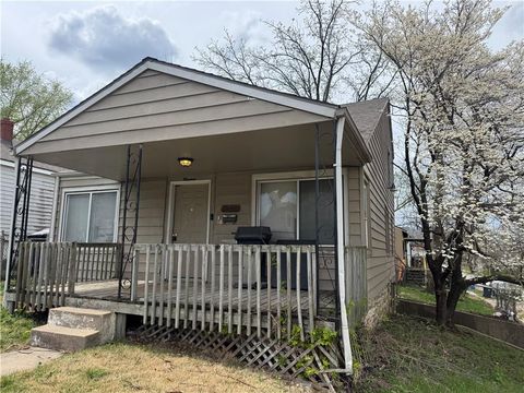 1600 Cypress Avenue, Kansas City, MO 64127 - #: 2607451