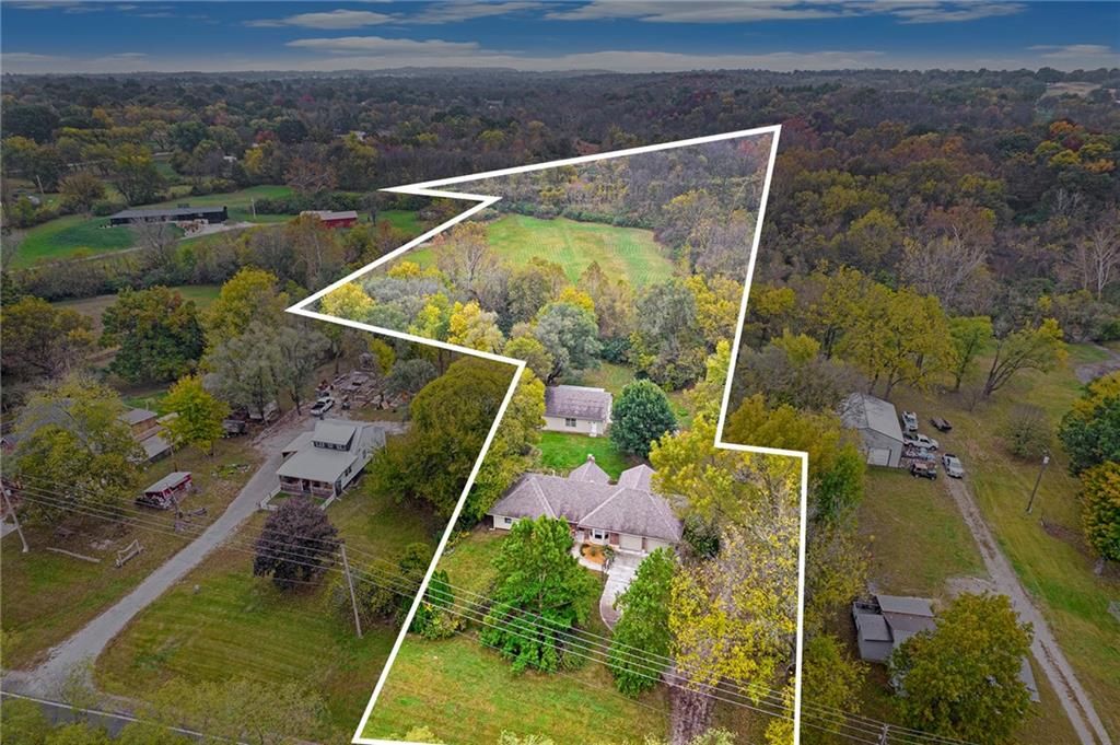 Photo of 1605 E County Road H N/A, Liberty, MO 64068 (MLS # 2584235)