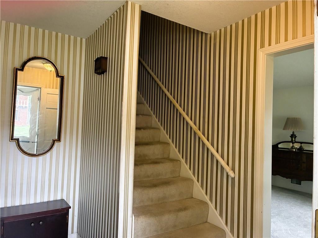 1212 SW Horizon Drive