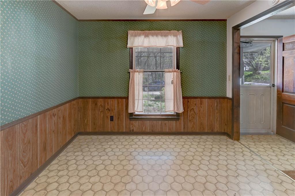 Weston, Missouri, United States, 3 Bedrooms Bedrooms, ,1 BathroomBathrooms,Residential,Active,107962