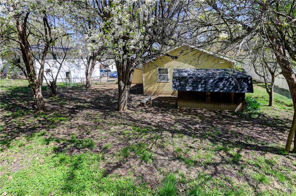 Weston, Missouri, United States, 3 Bedrooms Bedrooms, ,1 BathroomBathrooms,Residential,Active,107962